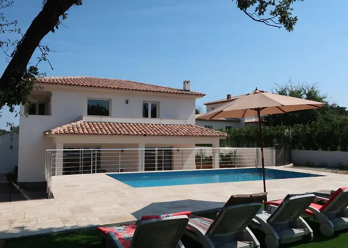 Les Hautes Terres By Interhome Cogolin